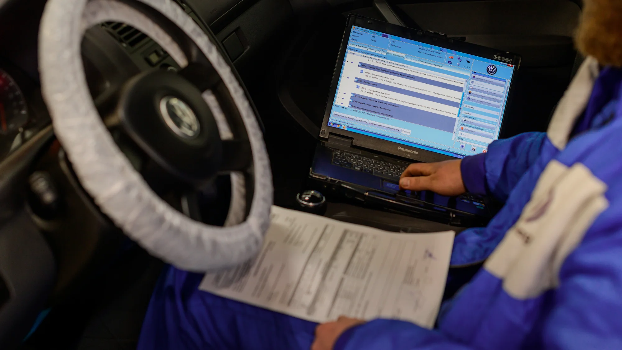 Volkswagen Auto Mechanic Near Me Expert Volkswagen auto mechanic near me diagnosing engine issues in Jupiter, FL